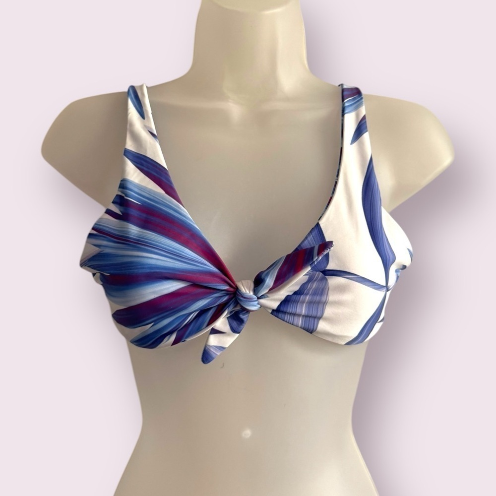 NWT Vaya Island Tie Front Bikini Top Italian Lycra Blue Print Size M - Picture 4 of 6